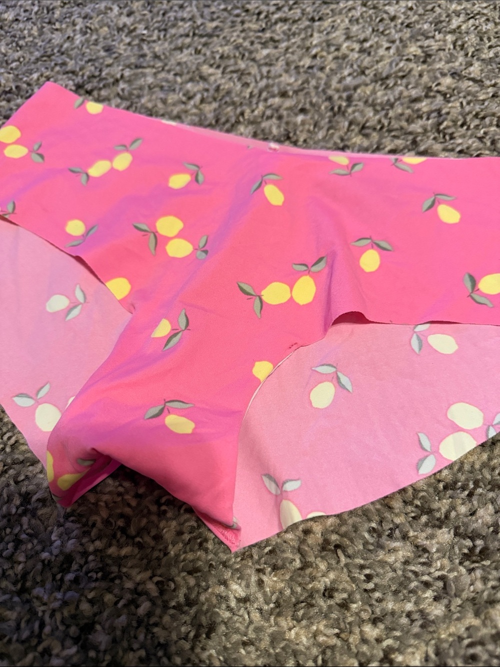 Victoria's Secret Pink Lemon-Print Seamless Panty